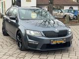 Skoda Octavia Combi RS DSG-AUTOMATIK+LEDER+XENON+NAVI - Skoda Octavia: Allradantrieb