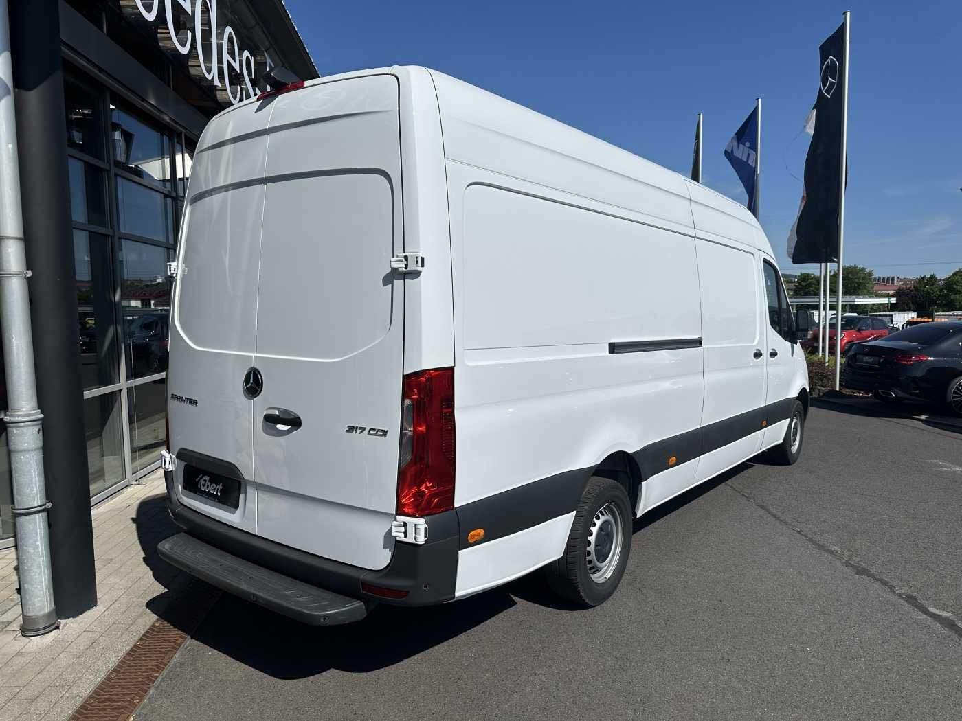 Fahrzeugabbildung Mercedes-Benz Sprinter 317 CDI 4325 9G Klima Kamera Schwing
