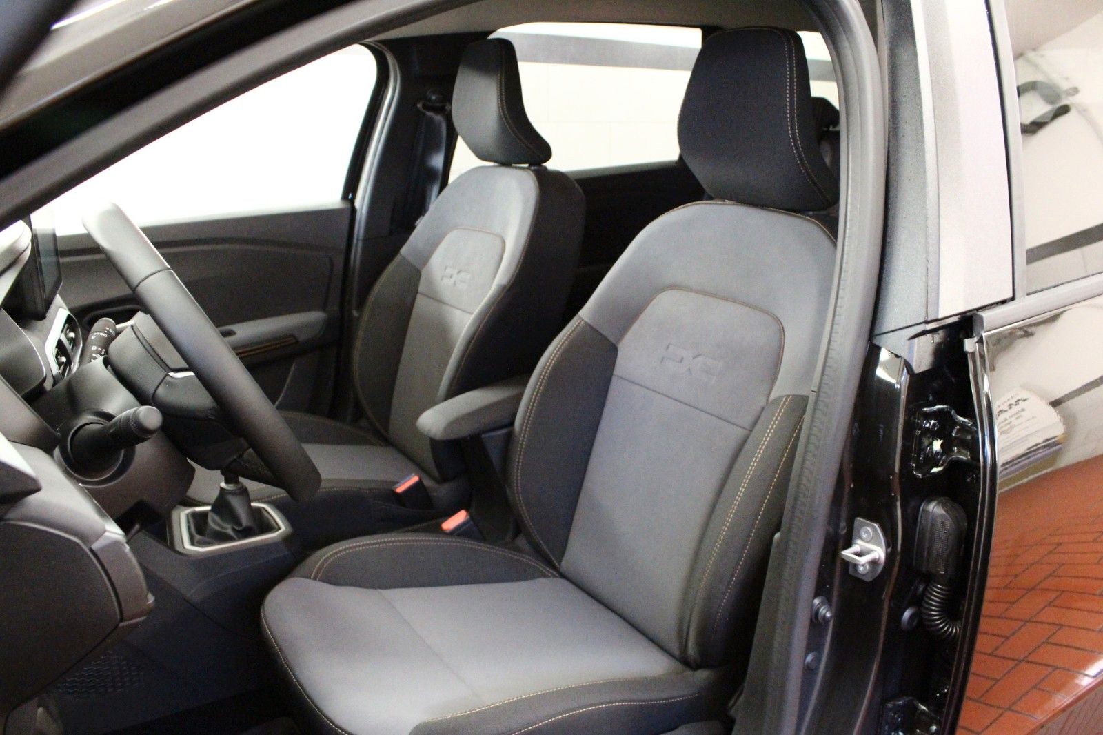 Fahrzeugabbildung Dacia Jogger Eco-G 100 Extreme+ 5-Sitzer *15240*
