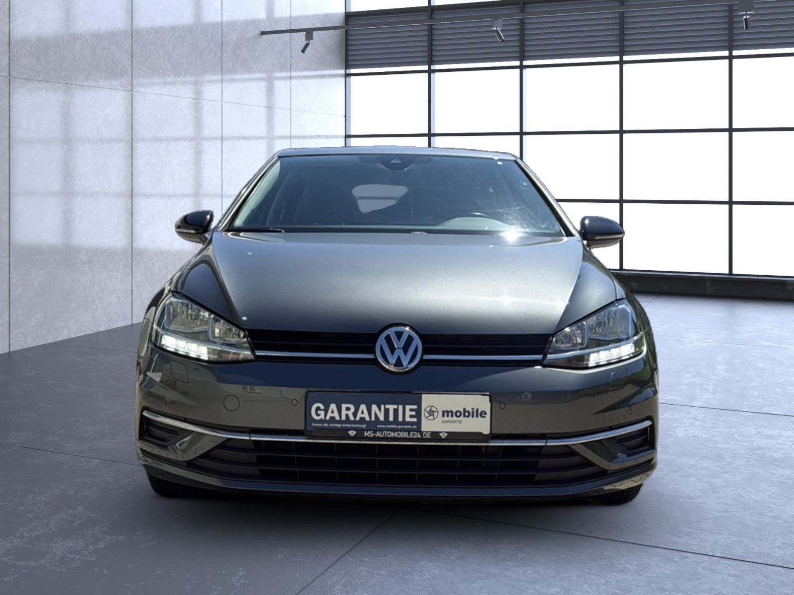 Fahrzeugabbildung Volkswagen Golf VII Lim. IQ.DRIVE / unfallfrei