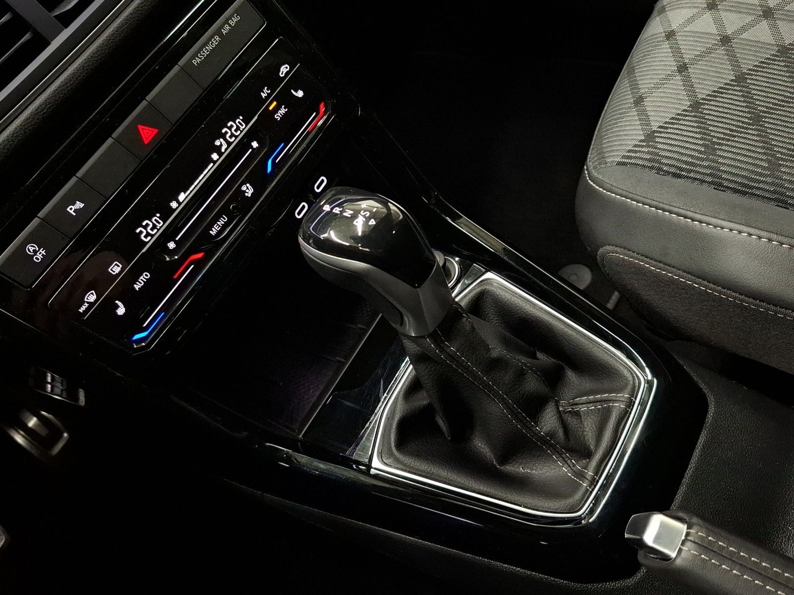 Volkswagen T-Cross - Bild 11