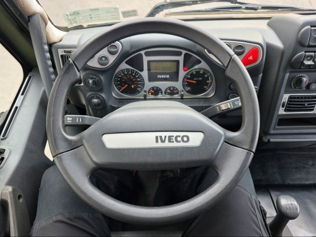 Fahrzeugabbildung Iveco Eurocargo ML140E21 LBW 3 Sitze Differenziale
