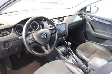 Skoda Octavia 2.0 TDI Style ACC+NAVI+TEILLEDER+PDC+ALU
