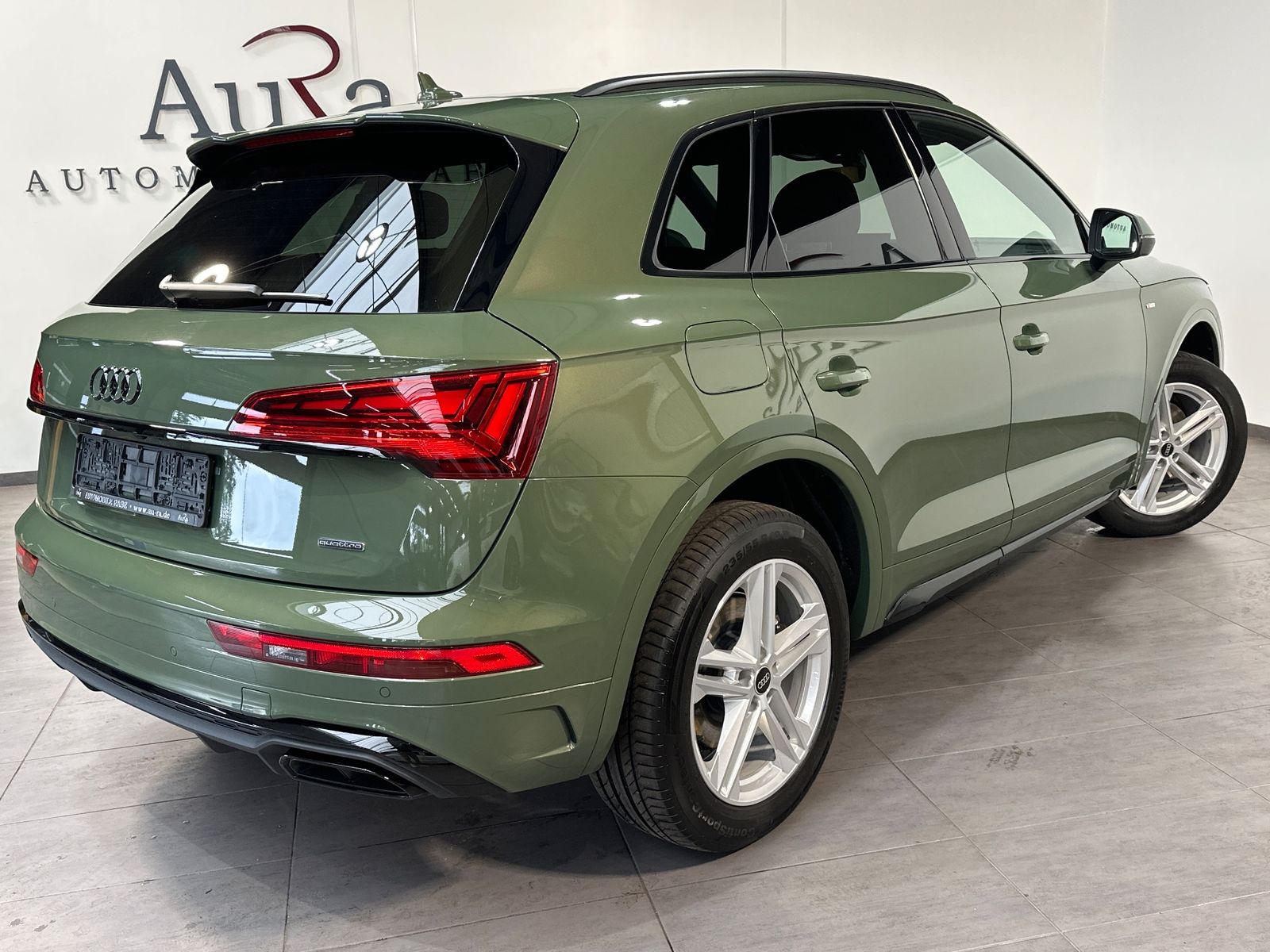 Fahrzeugabbildung Audi Q5 50 TFSI e Quattro S-Line NAV+LED+AHK+KAM