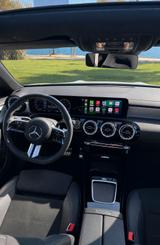 Mercedes-Benz CLA200 - Mercedes-Benz 200: Coupe