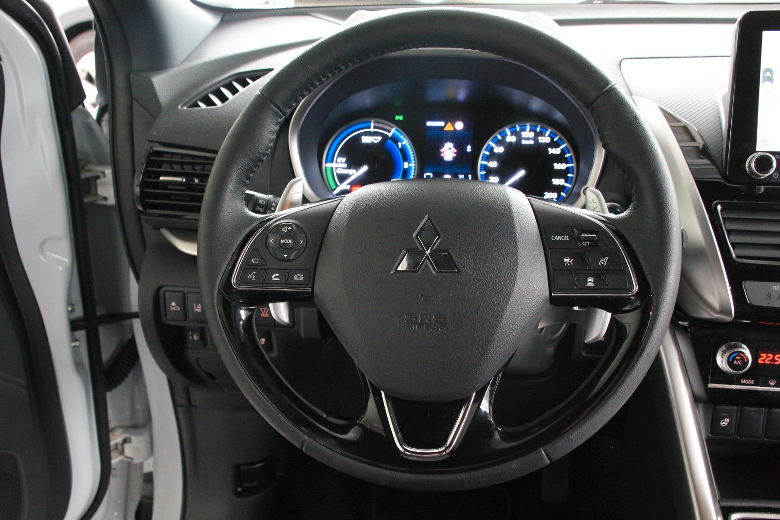 Fahrzeugabbildung Mitsubishi Eclipse Cross PHEV Intro Edition
