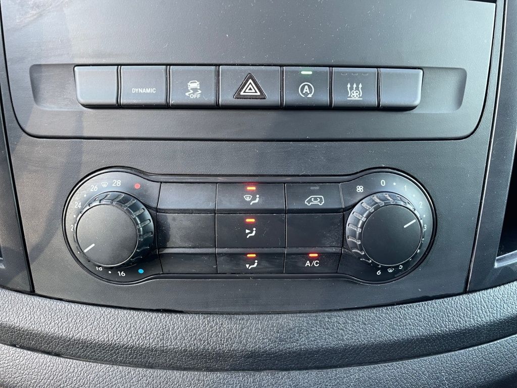 Fahrzeugabbildung Mercedes-Benz Vito 114 CDI KA/L STHZ, AHK, RFK, Regal, SHZ