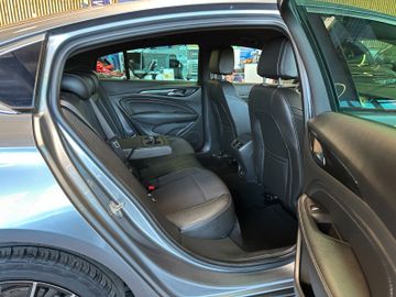 Opel Insignia*LKHZ*2-ZONEN*CARPLAY*TEMPO*PDC*LED