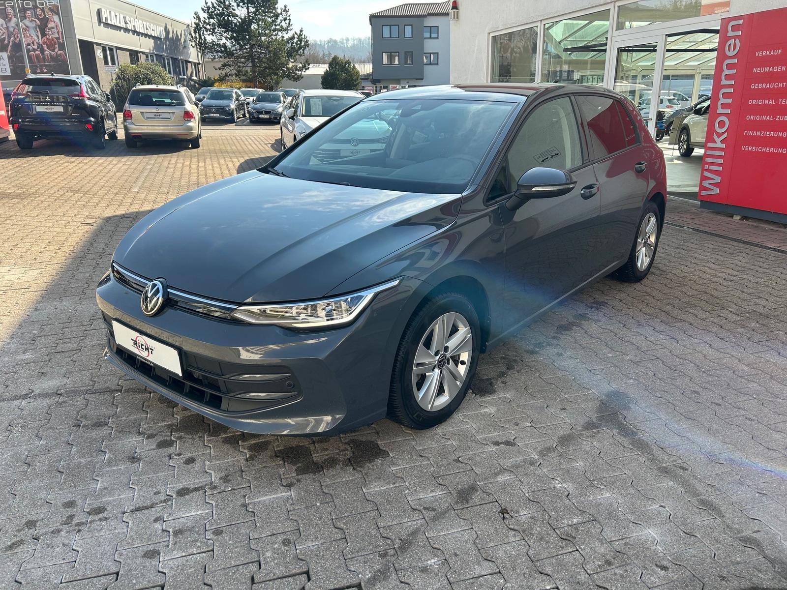 Volkswagen Golf 1.5 eTSI DSG Life App SHZ ACC PDC, миниатюра 2