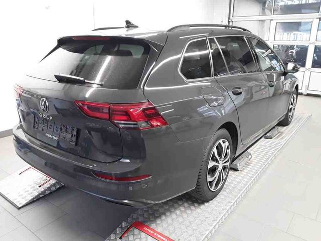 Golf VIII Variant 2.0 TDI LIFE LED+DCP+APP+NAVI+