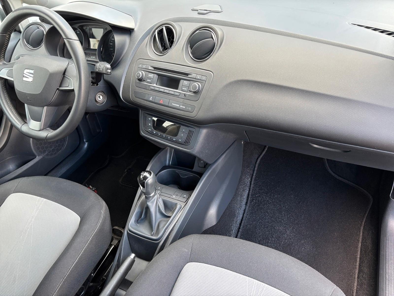Seat Ibiza 2014 — фото 11