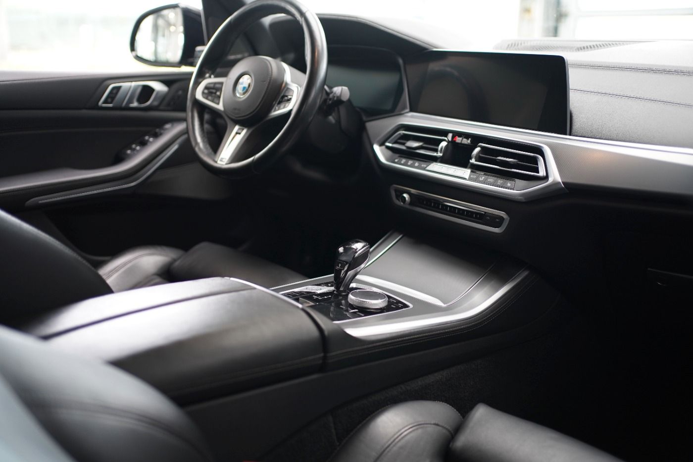 Fahrzeugabbildung BMW X5 xDrive30d xLine +Standheizung+Laserlicht+AHK+