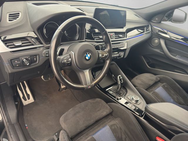 Fahrzeugabbildung BMW X2 M 35i xDrive Sportautom.+Pano+Cam+ACC+HUD+H&K