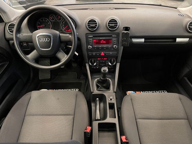 Audi A3 1.6 FSI Attraction *KLIMA*SHZ*BLUETOOTH*