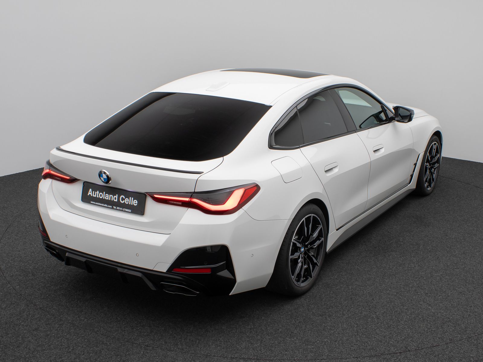 Fahrzeugabbildung BMW M440i xD Gran Coupé Glasdach Kamera HUD DAB H/K