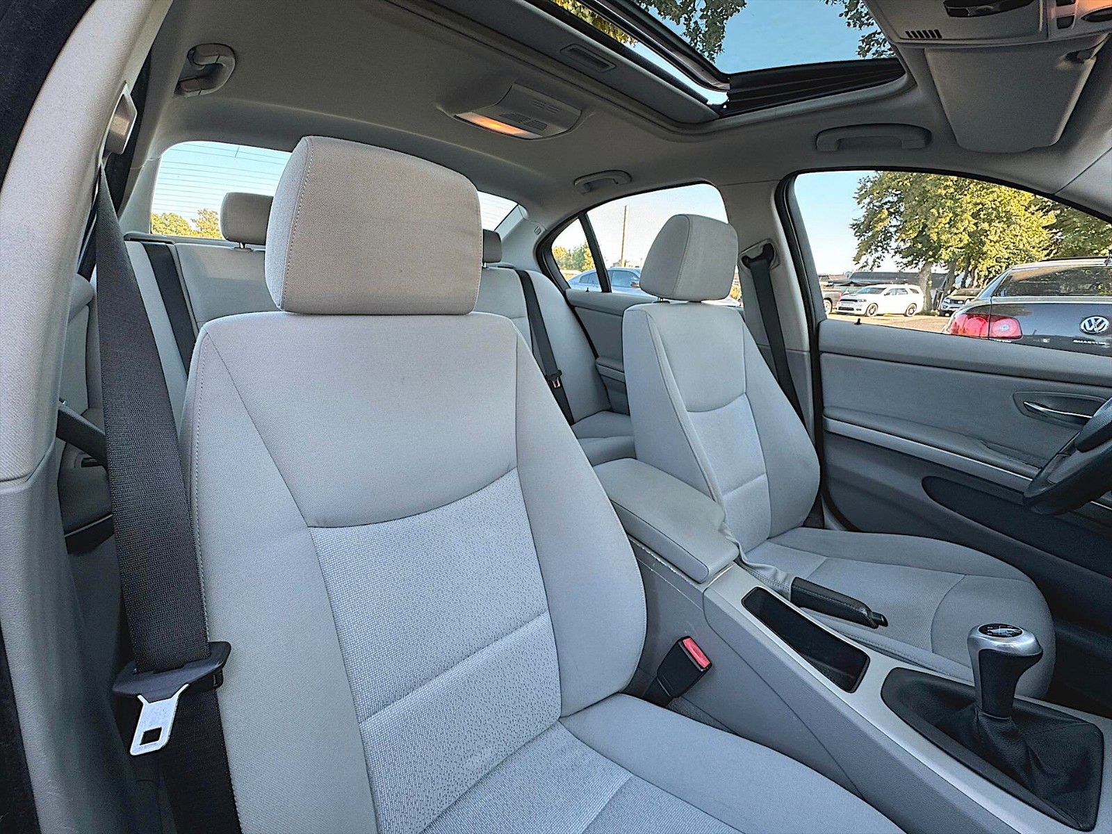 Fahrzeugabbildung BMW 320i Lim. Sport *TÜV NEU*MOTOR Neu*Top Zustand*