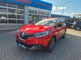 Renault Kadjar Bose Edition*Automatik* - Renault Kadjar mit Benzin-Antrieb: Rot, Scheckheftgepflegt