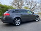 Opel Insignia Sports Tourer 2.0 CDTI Sport AT 4x4... - gebrauchte Opel Insignia aus dem Jahr 2010