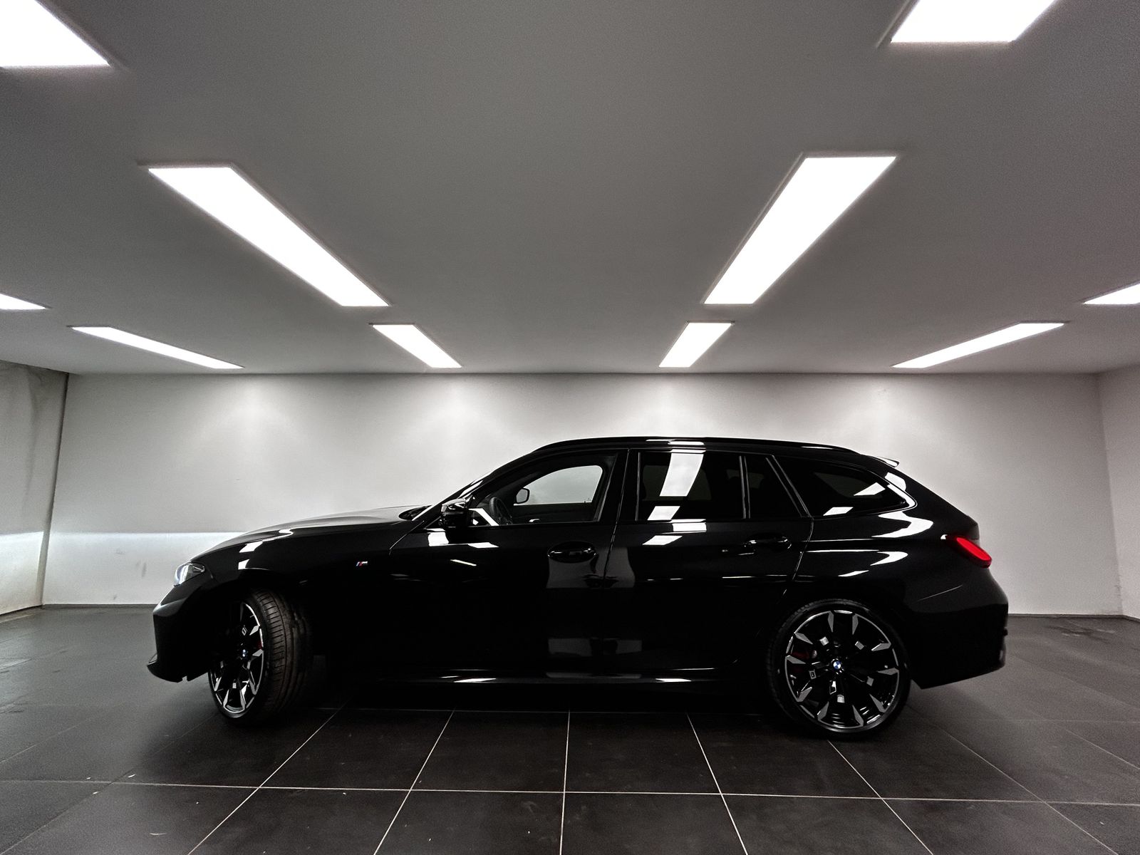 BMW M340i xDrive Touring M Sportpaket Pro Pano. AHK  imagem 2