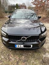 Volvo XC40 D4 AWD R Design Geartronic R Design - Volvo Gebrauchtwagen in Kiel