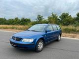 Volkswagen Passat Variant 1.8 Comfortline  Klimaautomatik  - Volkswagen Passat Variant aus 1999