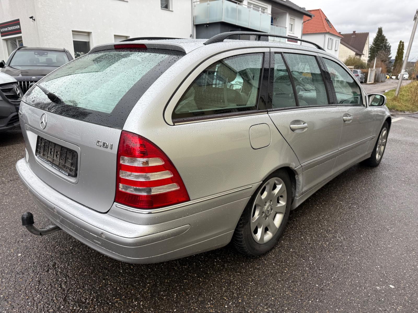 Mercedes-Benz C 220 CDI T/Leder/BiXenon/Navi/Temp./PDC