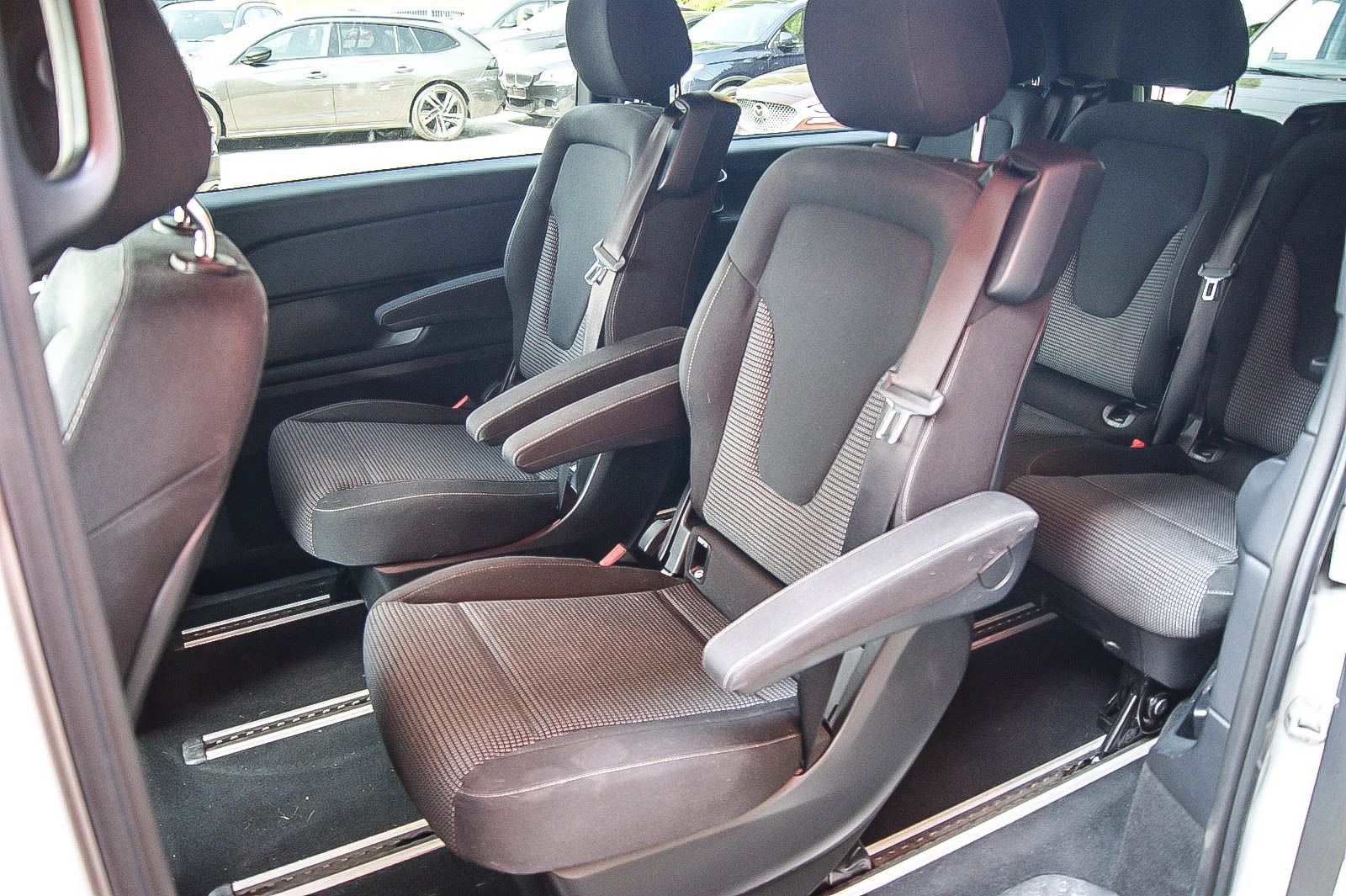 Fahrzeugabbildung Mercedes-Benz V 250 d EDITION lang MBUX 7-SITZE IQ-LED KAMERA