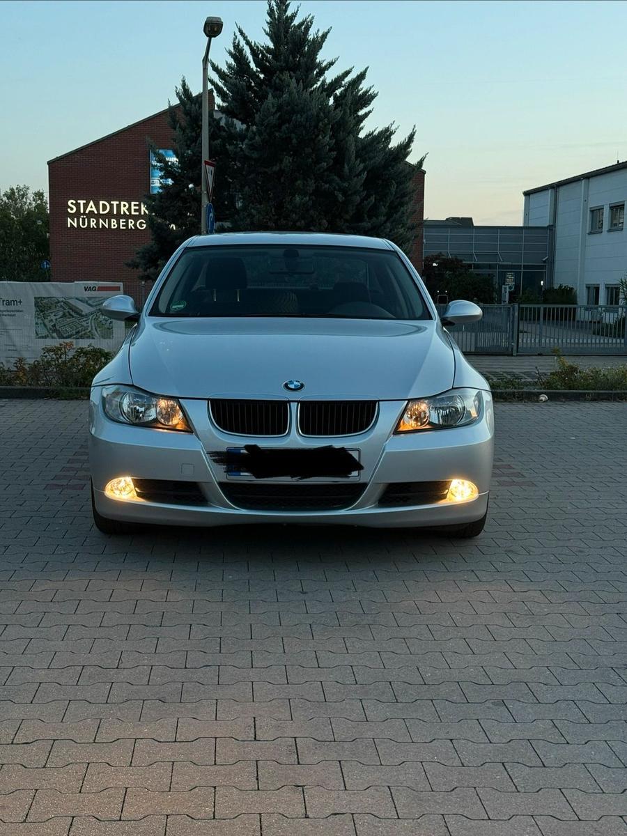 BMW 320
