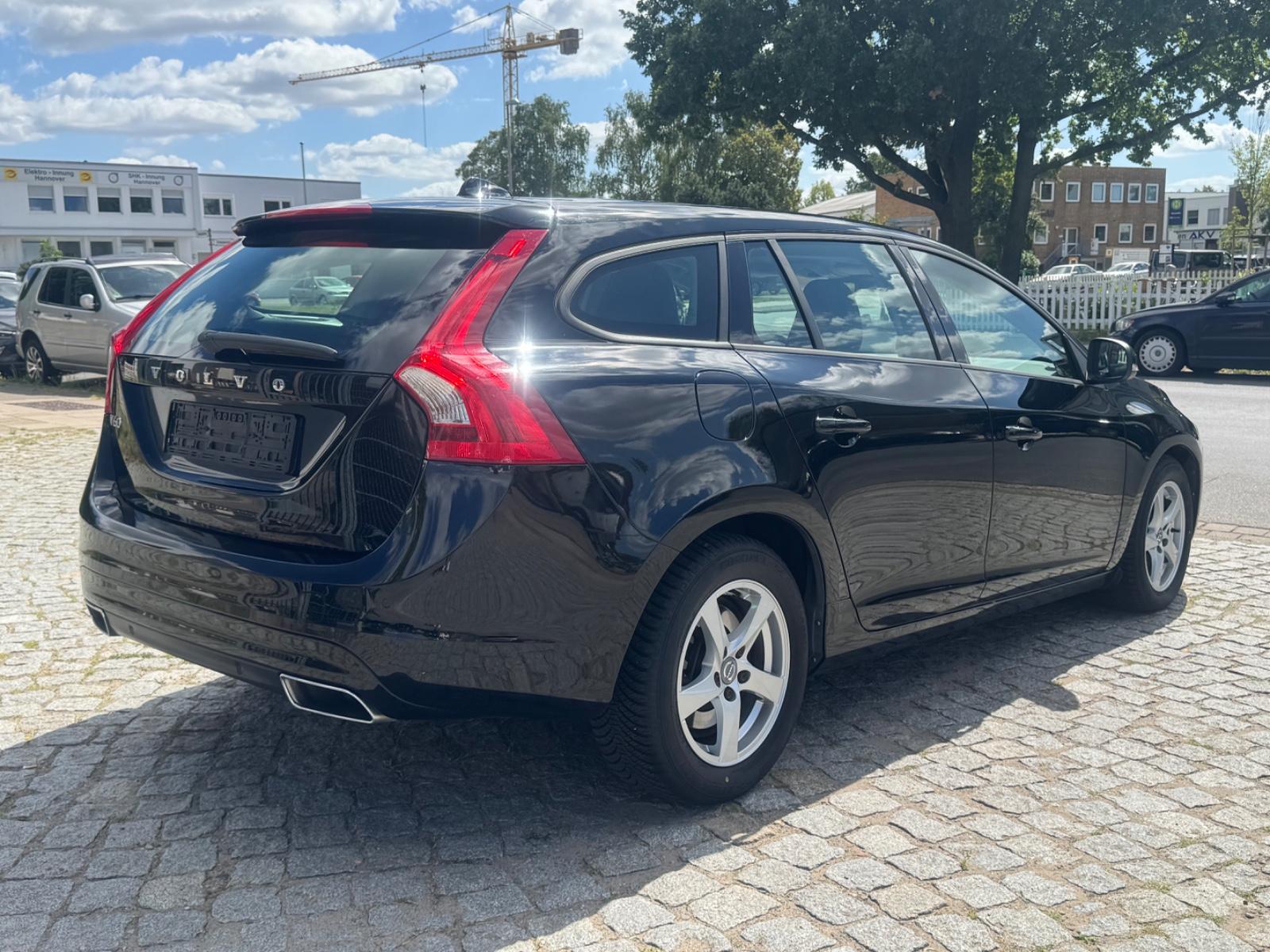 Volvo V60 2015 — engine 1.969 cm³, 190 HP (140kW)