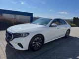 Mercedes-Benz E 220 d Avantgarde HeadUp AHK R-Cam Garantie - Mercedes-Benz E-Class mit Diesel-Antrieb