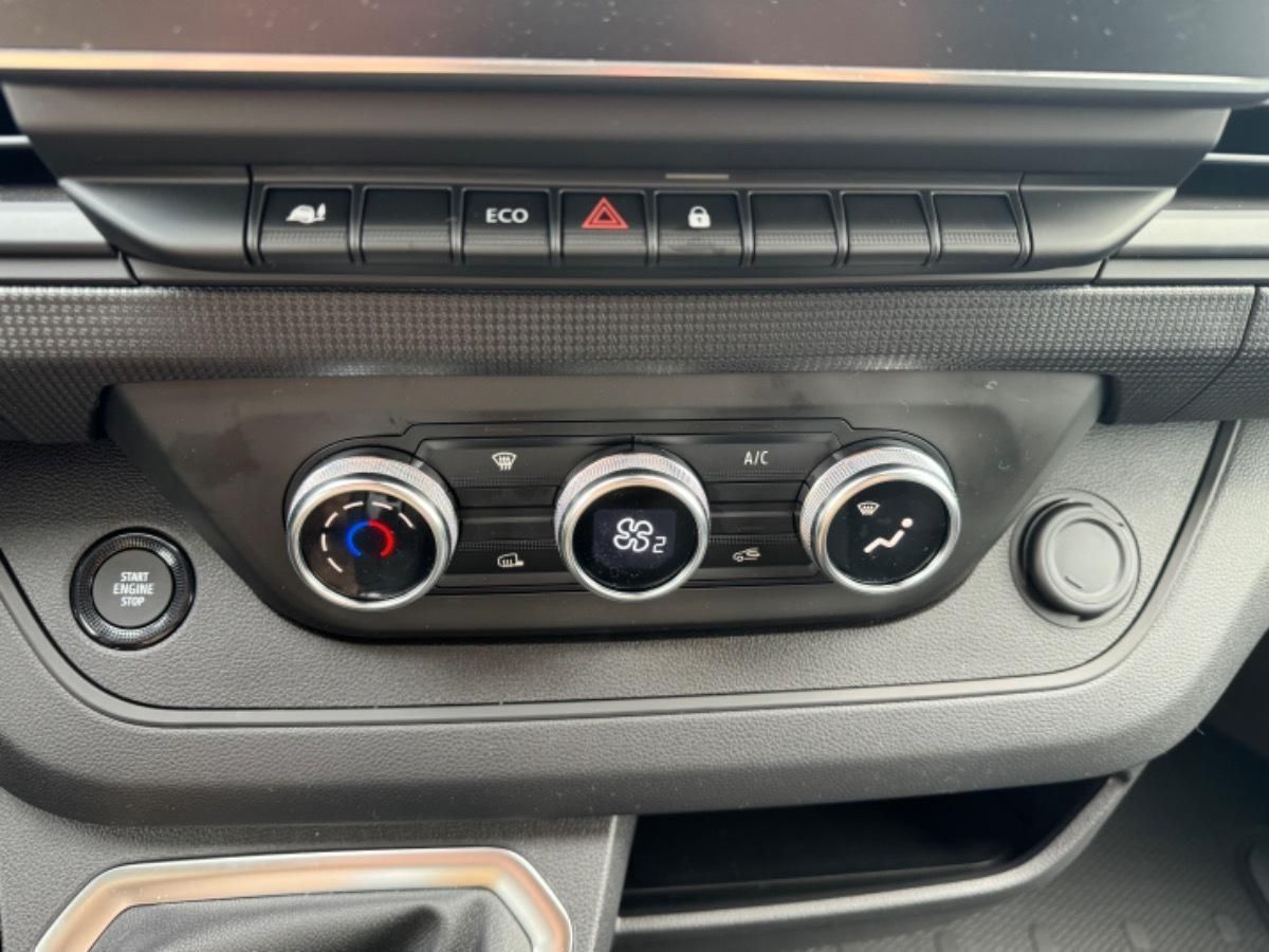 Fahrzeugabbildung Renault Trafic Kasten E-Tech L2H1 Navi Kamera
