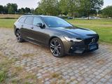 Volvo V90 D5 AWD R-Design Geartronic R-Design H.u.D  - gebrauchte Volvo V90 aus dem Jahr 2020