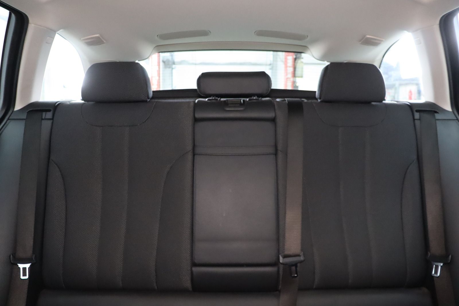 Fahrzeugabbildung BMW 530 d xDrive Sport Line * LED * HUD * Touring