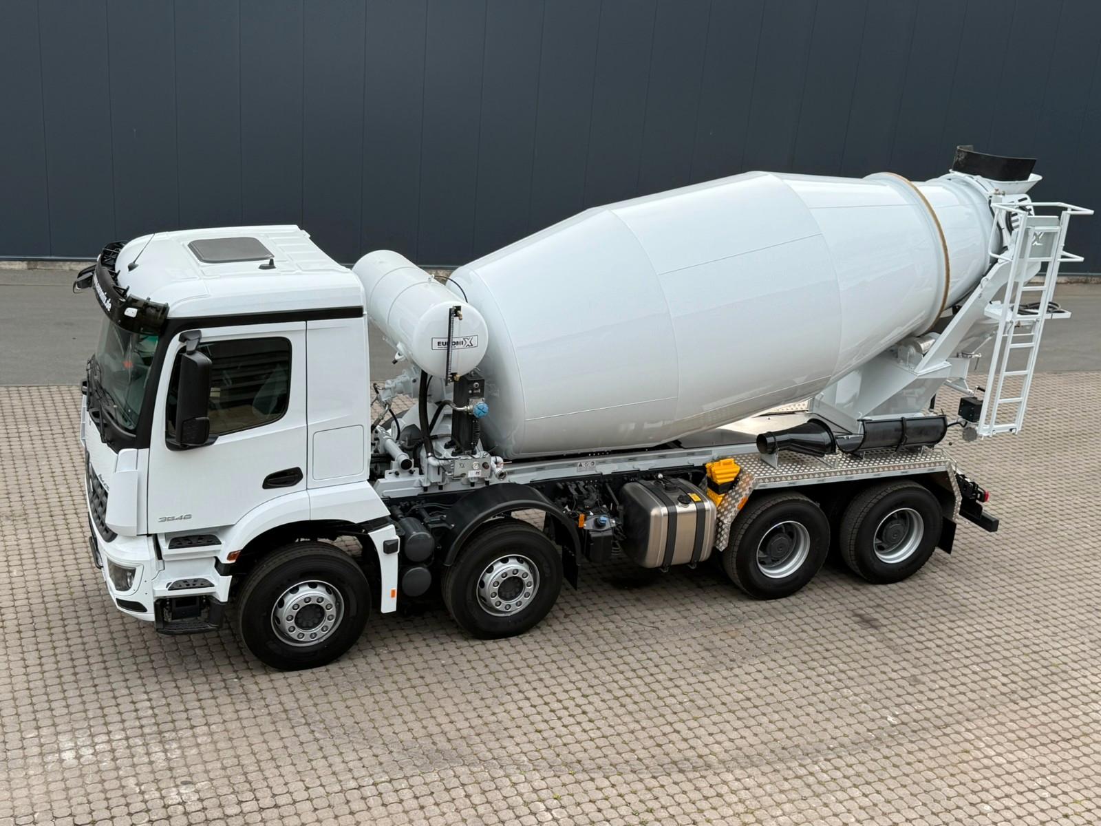 Mercedes-Benz Arocs  5 3546 B 8x4  EuromixMTP EM 10  L
