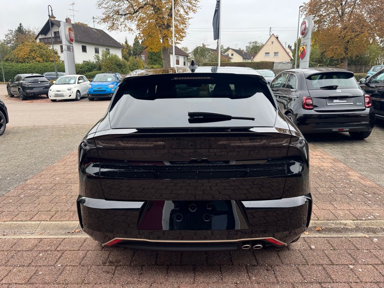 Fahrzeugabbildung Alfa Romeo Junior Ibrida Intensa/ Aut. Navi Kamera Sitzhzg.