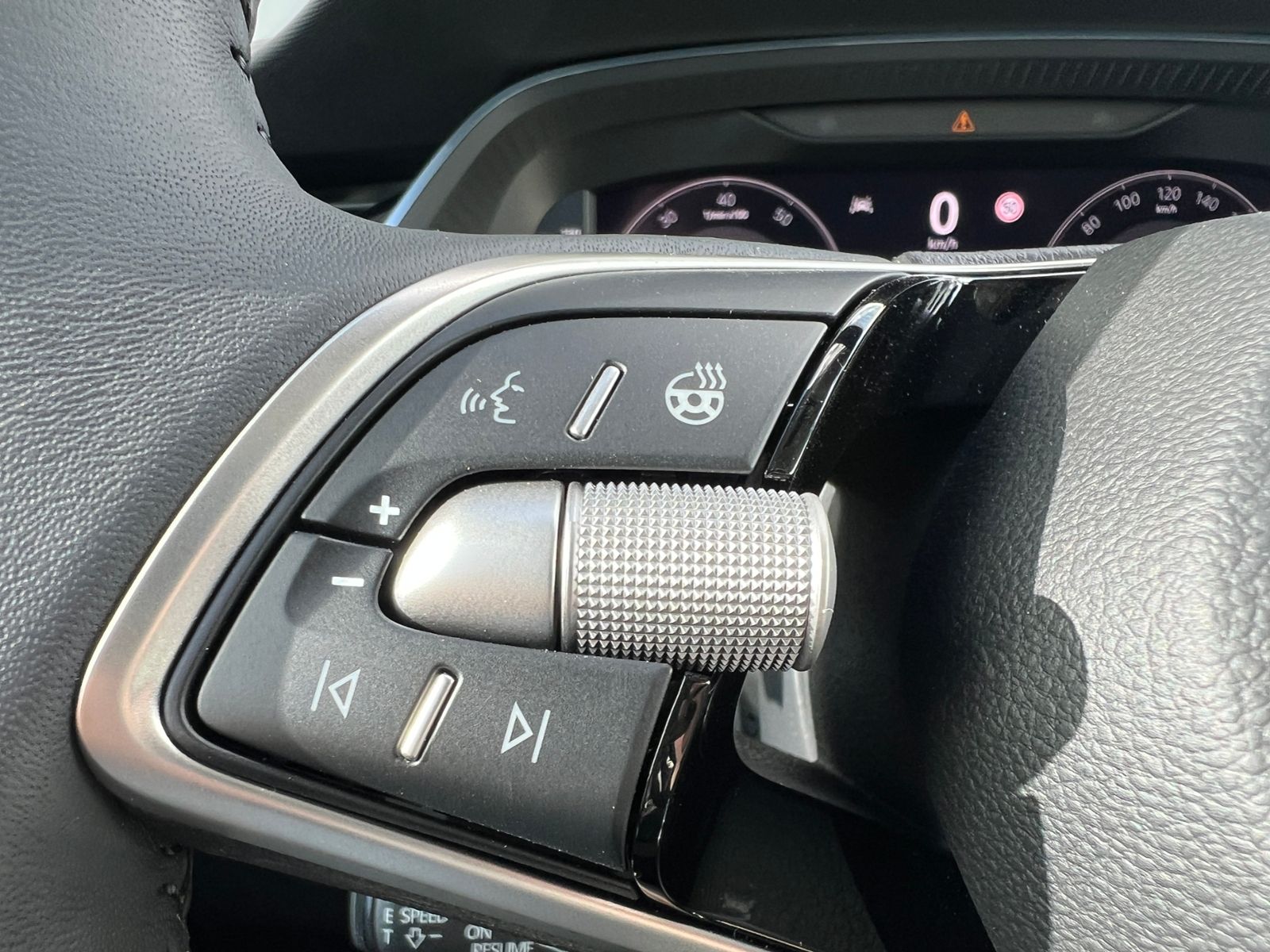 Fahrzeugabbildung SKODA Octavia Combi Selection 1.5 TSI mHEV DSG *LED, S