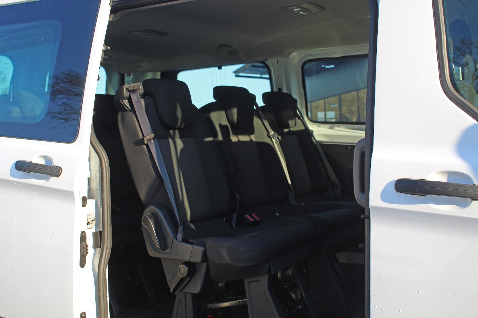 Ford Transit Custom Kombi 320 L1 (9 Sitzer)