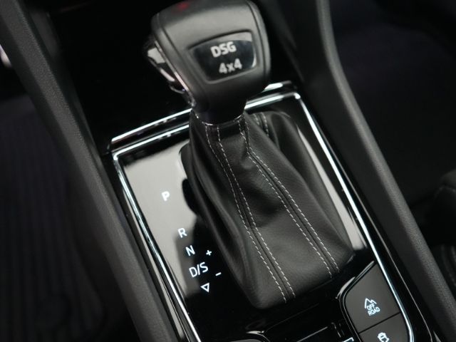 Kodiaq SPORTLINE TDI DSG 4X4+AHK+NAVI+RÜCKFAHRKA