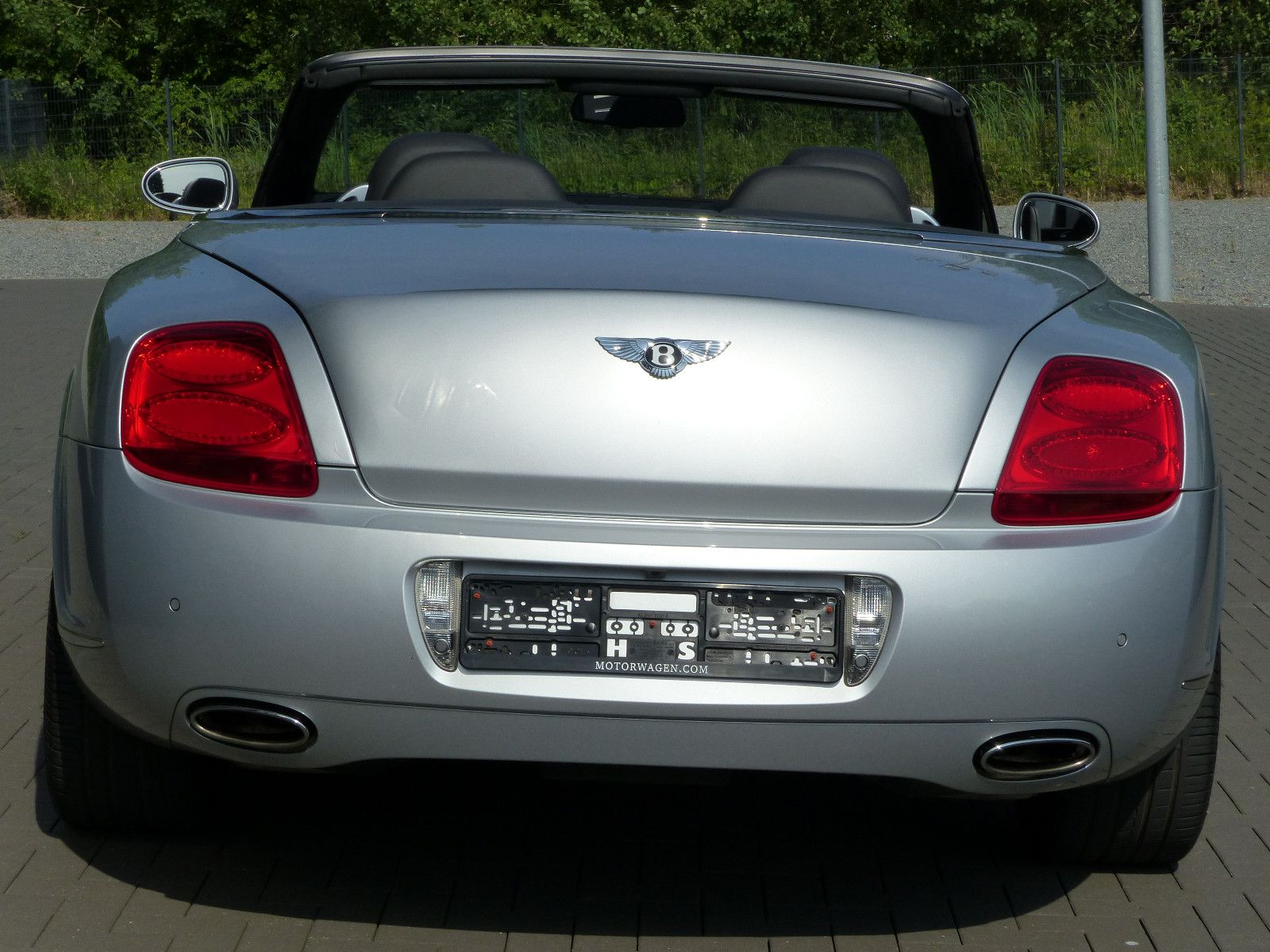 Fahrzeugabbildung Bentley Continental GTC W 12 Mulliner