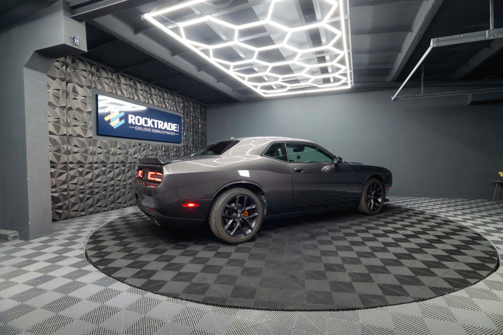 Fahrzeugabbildung Dodge Challenger 3.6 V6 GT SRT Styling LAST CALL 19%