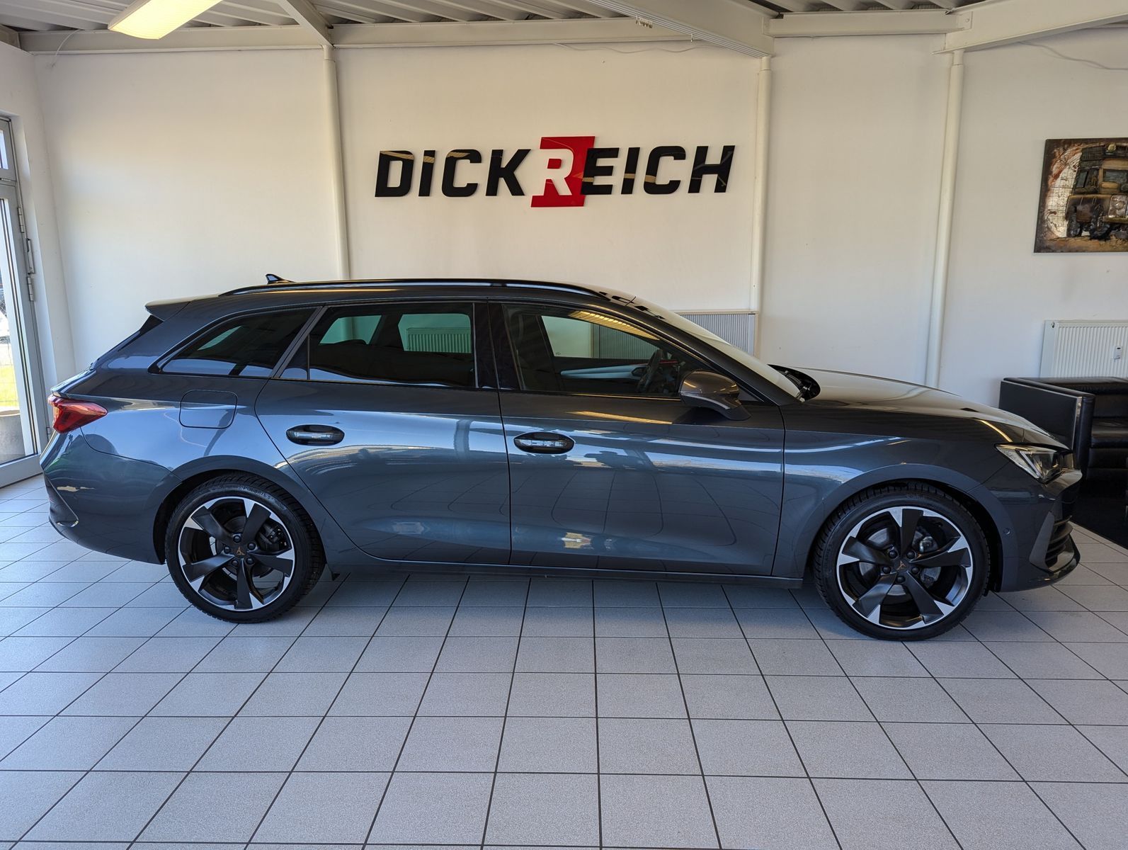 Fahrzeugabbildung CUPRA Leon 1.5eTSI DSG Matrix Cam Vision+ Full Link
