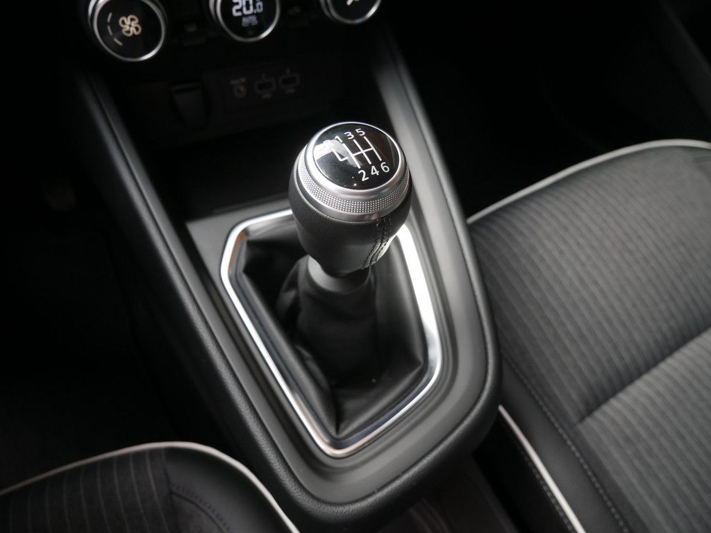 Fahrzeugabbildung Renault Clio INTENS TCe 90