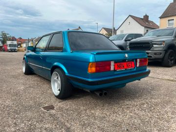 BMW 325 - 5