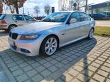 BMW E90 330I - Automatik - Navi - BMW 330: 330i E90