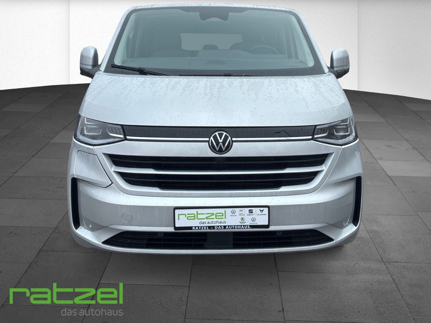 Fahrzeugabbildung Volkswagen T7 Caravelle 160 kW Style KR AHK+Panorama+LED+AC
