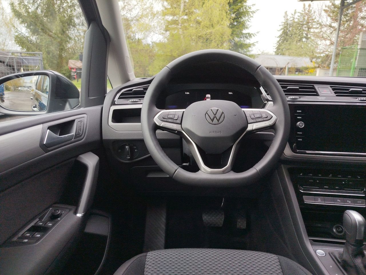 Fahrzeugabbildung Volkswagen Touran Comfortline 1.5 l TSI OPF 110 kW (150 PS)