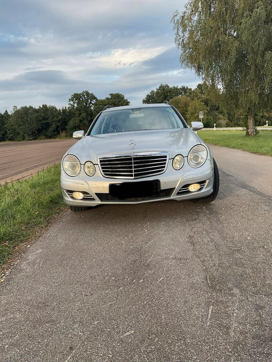 Mercedes-Benz E220, 2008