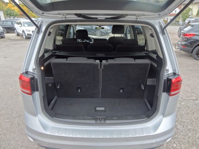 Fahrzeugabbildung Volkswagen Touran Comfortline/7-Sitz/150PS/AHK/Navi/