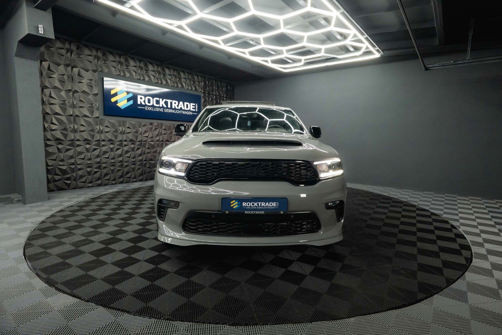 Fahrzeugabbildung Dodge Durango 5.7 V8 R/T SRT STYLE 4x4 Night-Paket ACC