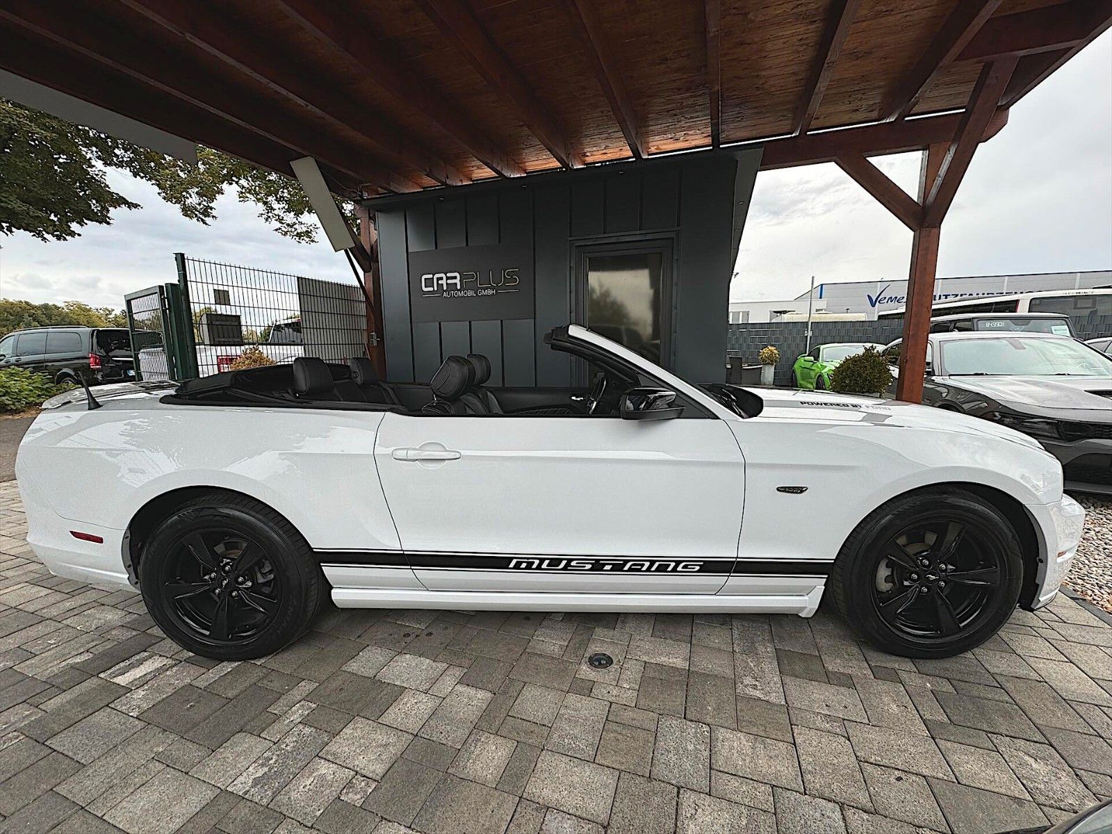 Fahrzeugabbildung Ford Mustang 3.7 GT V6 Cabrio Automatik Premium *LED*